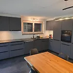 Beautiful 4-room With 8 Sleeping Places Lejlighed Lenk