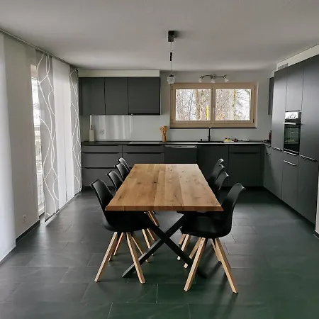 Beautiful 4-room With 8 Sleeping Places Lenk